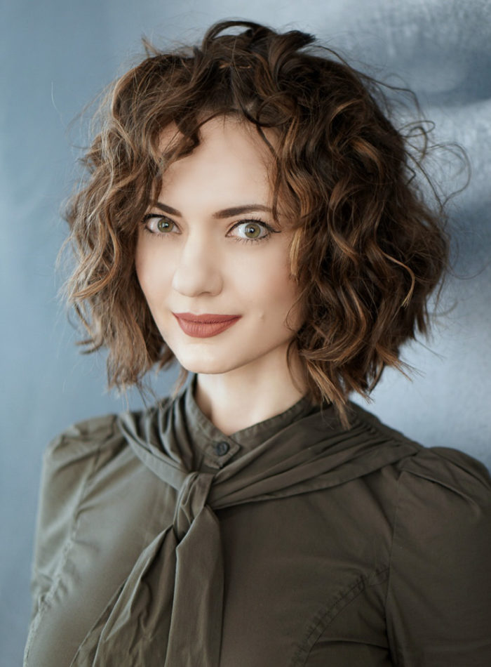 80s curls trend - how-to tutorial