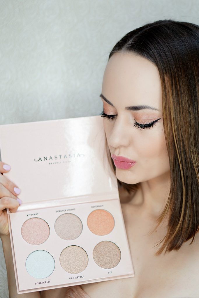 Anastasia Beverly Hills Nicole Guerriero Glow Kit Review and Swatches